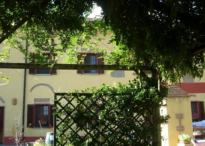 فندق مبيت وإفطار Il Pioppo E La Fonte 3*