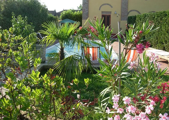 Il Pioppo E La Fonte فندق مبيت وإفطار Castello d'Agogna