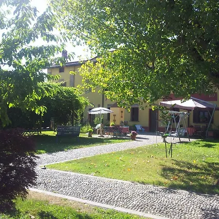 Il Pioppo E La Fonte Bed & Breakfast Castello d'Agogna